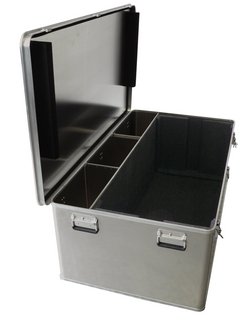 Transport box with internal fittings and rubber mat