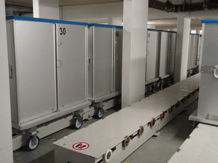 Cupboard trolley in automated hospital logistics - AGV